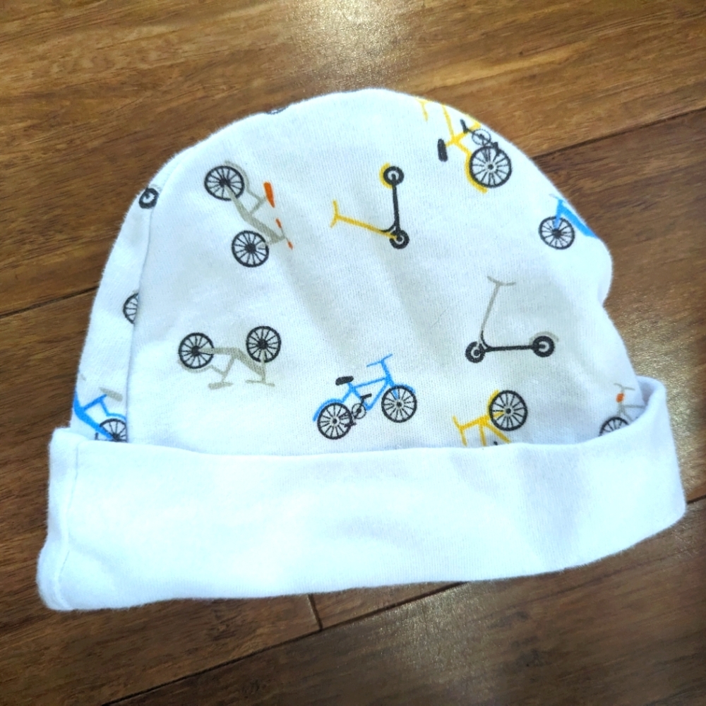 🚴‍♂️ Newborn Baby hat with Bicycle pattern.